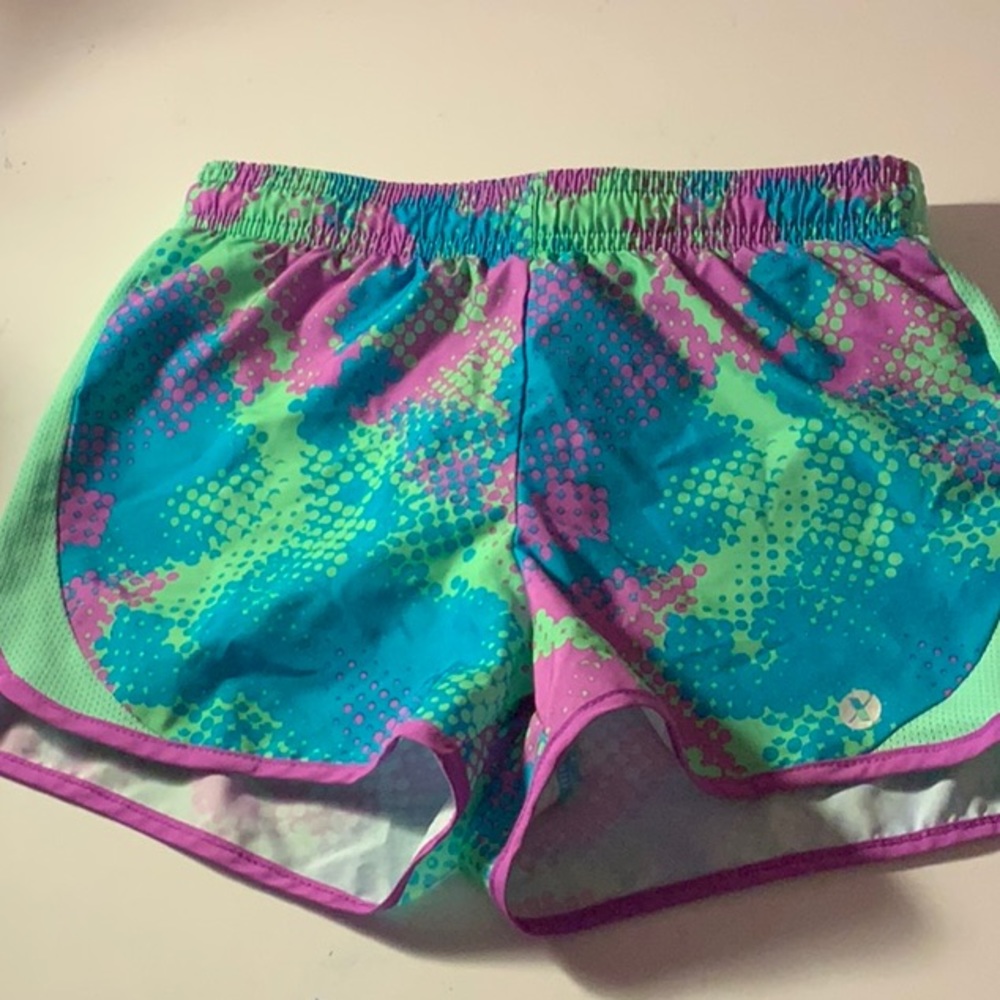 Quick-dry girls multicolored sport shorts